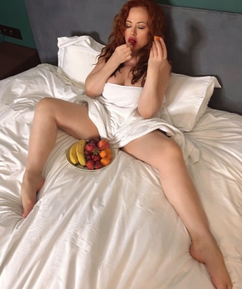 Сексапильная львица приглашает в гости и щедрых и состоятельных самцов для горячих встреч. Позволь мне разбудить в тебе зверя и сделать нашу встречу незабываемой! 29, 39 лет