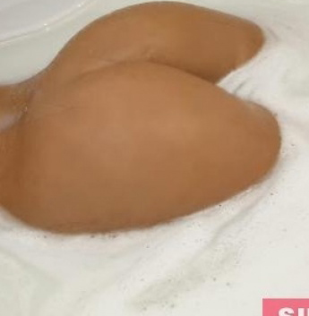 Мои услуги охватывают все твои самые сокровенные желания и фантазии. Я всегда готова пойти на встречу тебе, чтобы сделать нашу встречу незабываемой. Я обожаю использовать немного игрушек и эротического массажа для твоего удовольствия. В Москве находятся мои уютные апартаменты, где мы сможем провести время в спокойной и комфортной обстановке. Отзывы моих клиентов говорят о моих высоких профессиональных навыках и превосходной работе. Позволь мне стать твоим заветным сокровищем. Для того чтобы увидеть больше фото, пожалуйста, свяжись со мной и узнай больше о моих возможностях. Жду тебя, мой дорогой! 💋🌹 5299, 26 лет